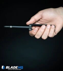 BaliYo By Spyderco Pen Butterfly Flipper (Black) -Knives Store BaliYo by Spyderco Pen Butterfly Flipper Black BHQ 4501 kp in hand web large