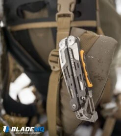 Leatherman Signal Survival Multi-Tool W/ Nylon Sheath (19-in-1) 832262 -Knives Store LTG SIGNAL OUTDOOR WITHGEAR 1117 large